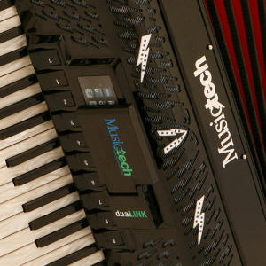 Dual Link Digital Box Accordion